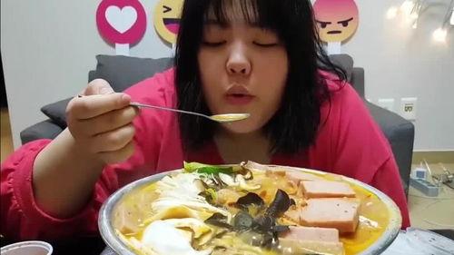 吃瓜和丁姐,吃瓜群众与丁姐的趣味故事