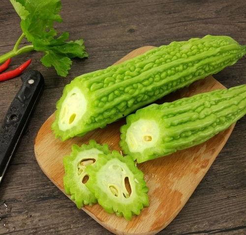 邑人溪流吃瓜,夏日吃瓜趣事记